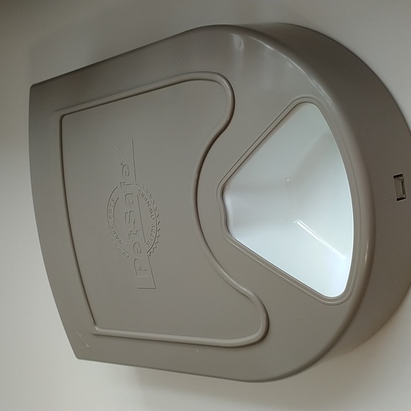 Host Pick- PetSafe 5 Meal Pet Feeder - Picture 2 of 4